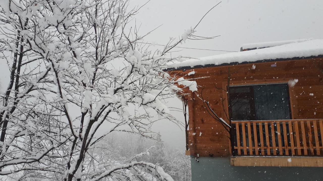 Hotel Khulo Lnn Bagian luar foto
