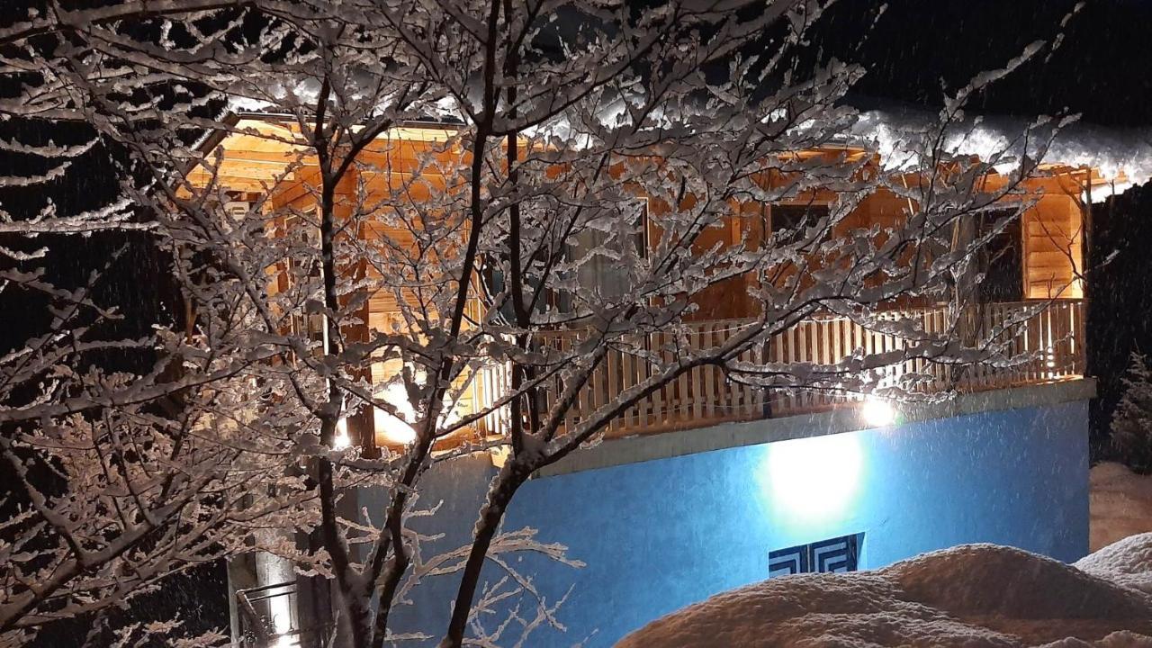 Hotel Khulo Lnn Bagian luar foto