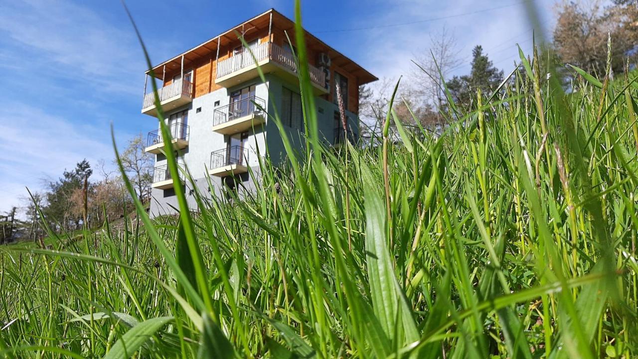 Hotel Khulo Lnn Bagian luar foto